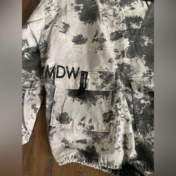 (2/$20) Zara Pull Over Jacket - Picture 2 of 4